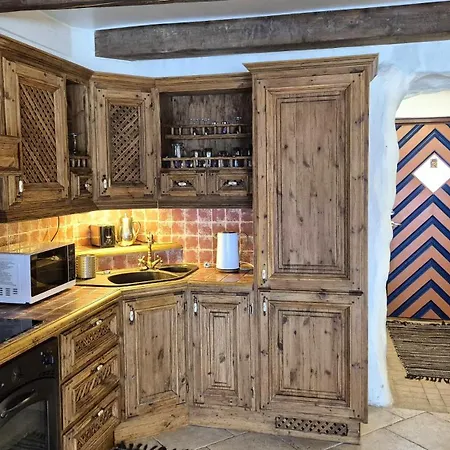 Deluxe In The Center With Balcony Апартаменты Пярну