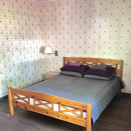 Deluxe In The Center With Balcony Апартаменты *