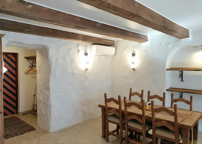 Apartment Deluxe In The Center With Balcony *