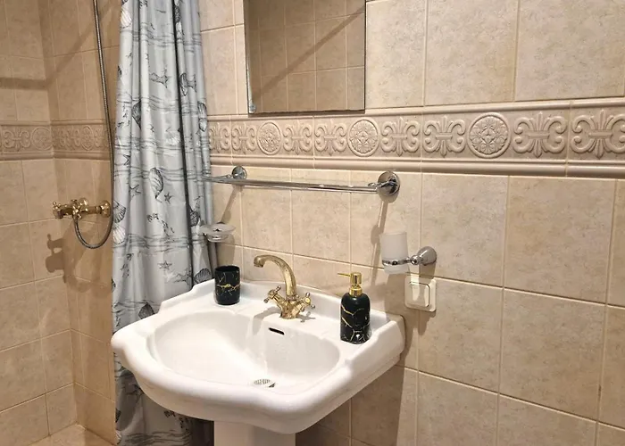 Apartment Deluxe In The Center With Balcony *