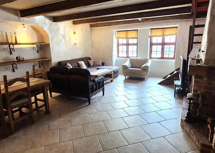 Deluxe In The Center With Balcony Apartment