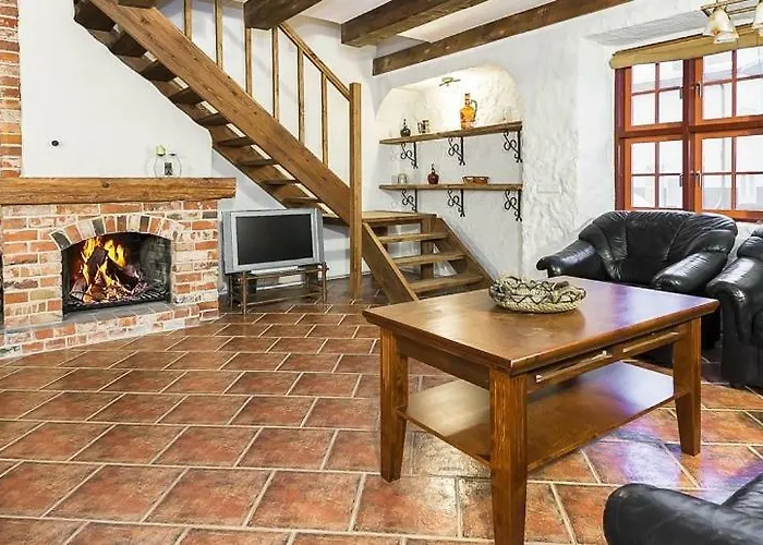 Deluxe In The Center With Balcony Apartment *